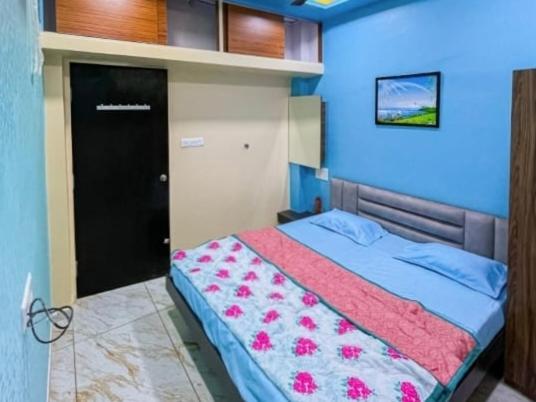 Jai Swaminarayan Delux Apartment Garudeshwar