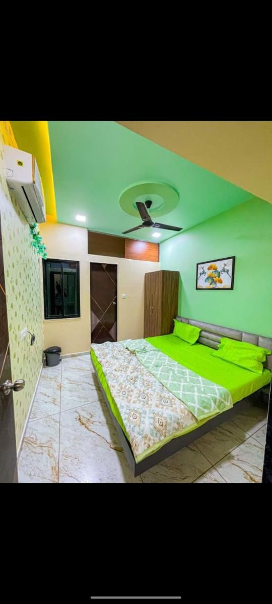 Jai Swaminarayan Delux Apartment *