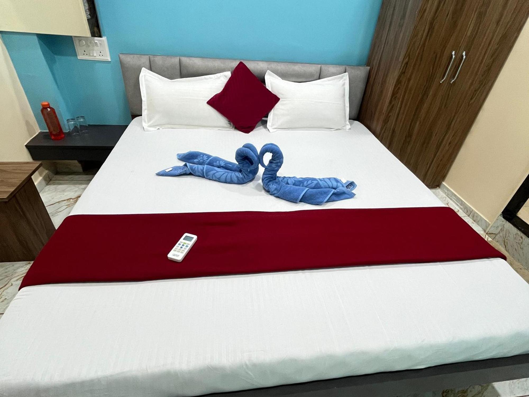 Apartment Jai Swaminarayan Delux